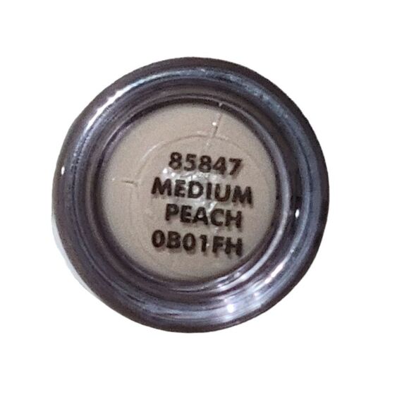 Elf 16 hr camo concealer 2 Piece bundle - Picture 4 of 8